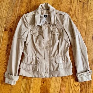 WHBM White House Black Market Cream Nude Beige Peplum Zip Jacket size 8